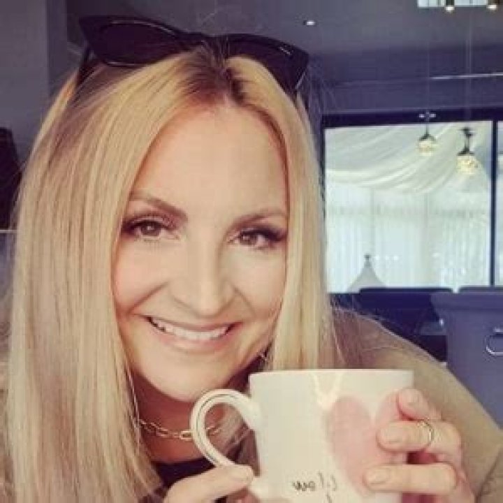 Is Sally Jacks Still Married? Her Family Life, Net Worth & Facts