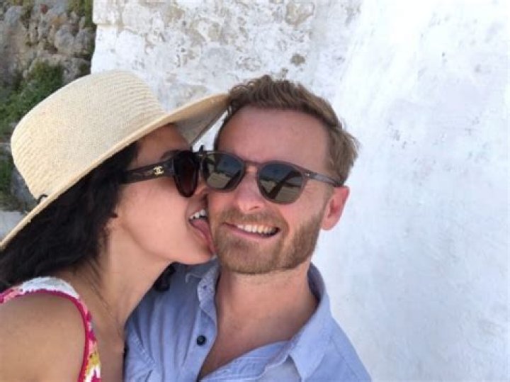 Know All About Christopher Masterson Wife Yolanda Pecoraro!