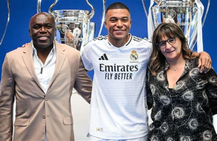 Les Parents De Mbappé