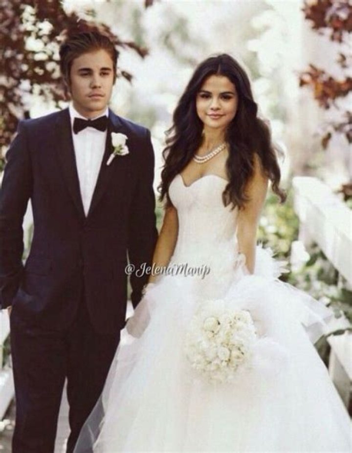 OMG! Selena Gomez and Justin Bieber eloped in secret wedding
